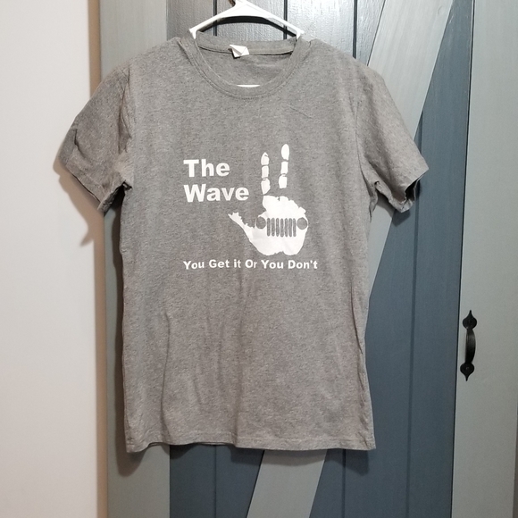 Women's JEEP Black Tee Shirt NEW LG - Picture 2 of 2